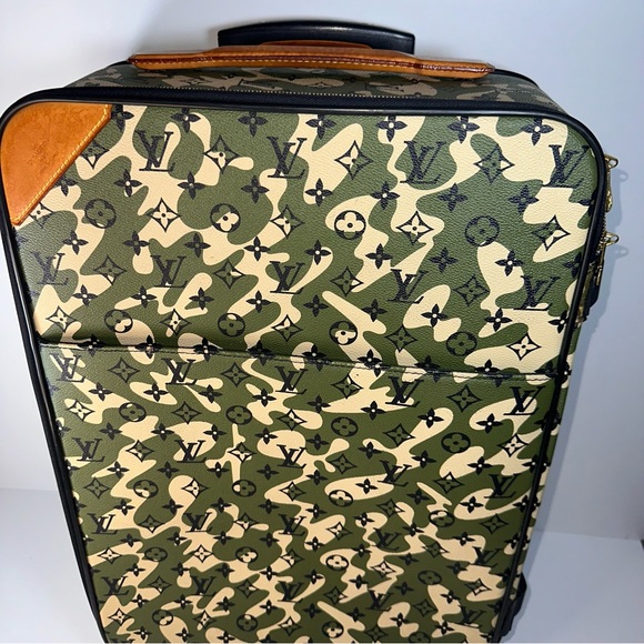Louis Vuitton Monogramouflage Pegase 60 Rolling Luggage - Picture 3 of 15